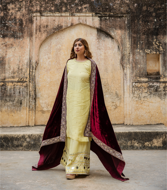Red velvet dushala